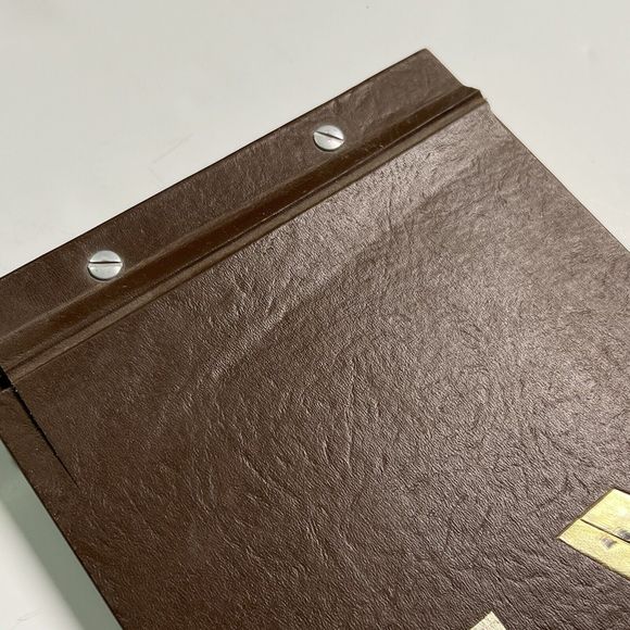 Collector's Guide to Parker Brothers, Makers, Meriden, Conn. Signed Book Hunting - Picture 9 of 16